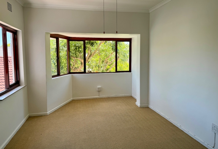 6 Bedroom Property for Sale in Leisure Isle Western Cape